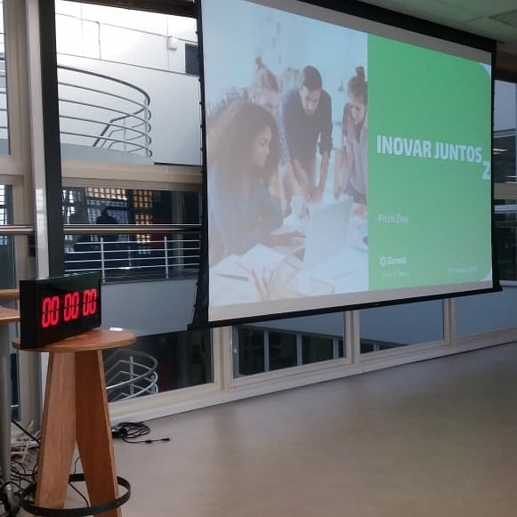 Innoscience_'s tweet image. Dia de Pitch Day do programa Inovar Juntos 2 Sicredi. Hoje, as startups selecionadas para essa fase do programa apresentaram as suas soluções. Confira algumas fotos.
#Innoscience #inovacao #PitchDay #sicredi #inovarjuntos