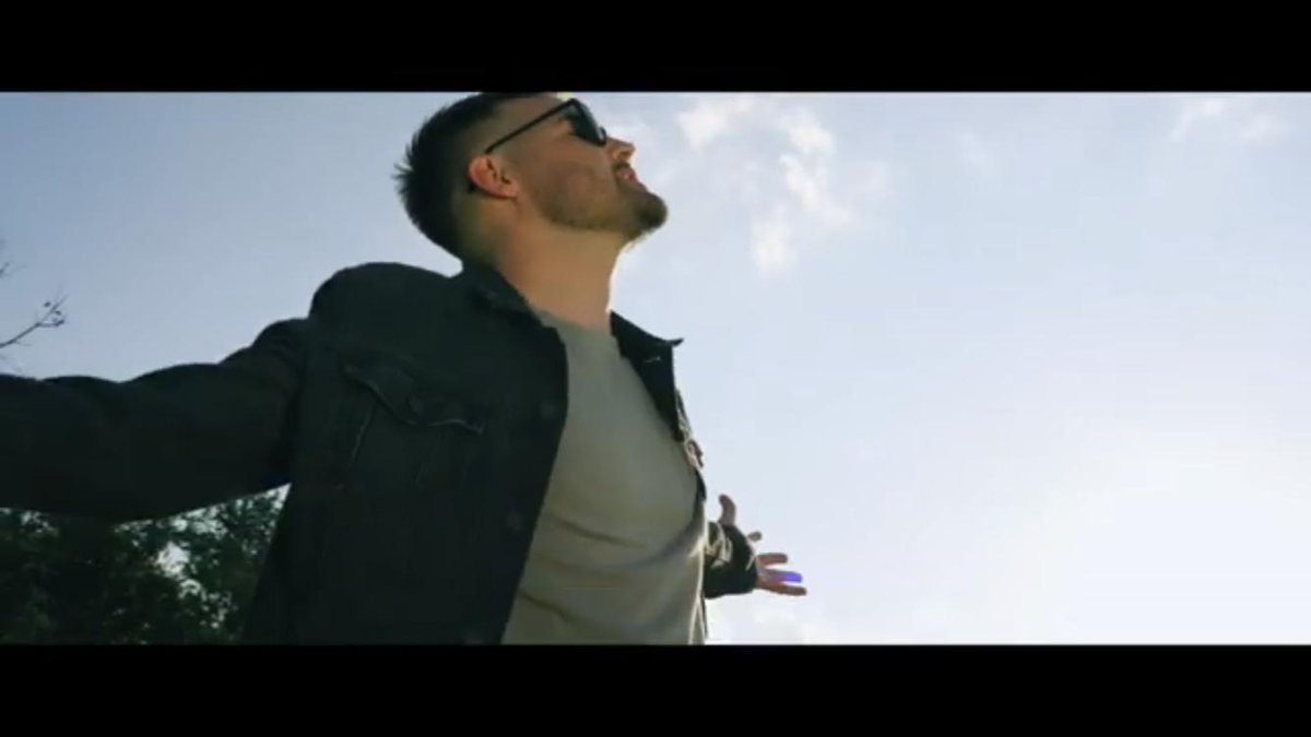 Ten9Media's tweet photo. #Ten9Promo "Rather Be Lost" by @RoyToshMusic (feat. @Cade_Thompson_) (OFFICIAL MUSIC VIDEO)
Copyright: @RoyToshMusic @rmgtweets @rmgamplify| Vid Directed by: @DirectorWillT
https://t.co/aHBtybNCIK https://t.co/P2tYHq2Opa