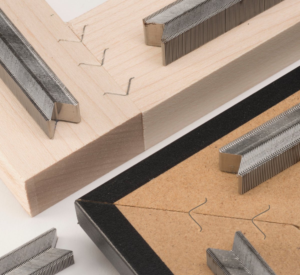 Need a better way to join? AMP &amp; Alfamacchine V-Nails, feature patented Power Twist® technology that pulls 45 degree and 90 degree joints tightly together for greater performance strength and smooth penetration. Learn more: lnkd.in/eVxrgkA