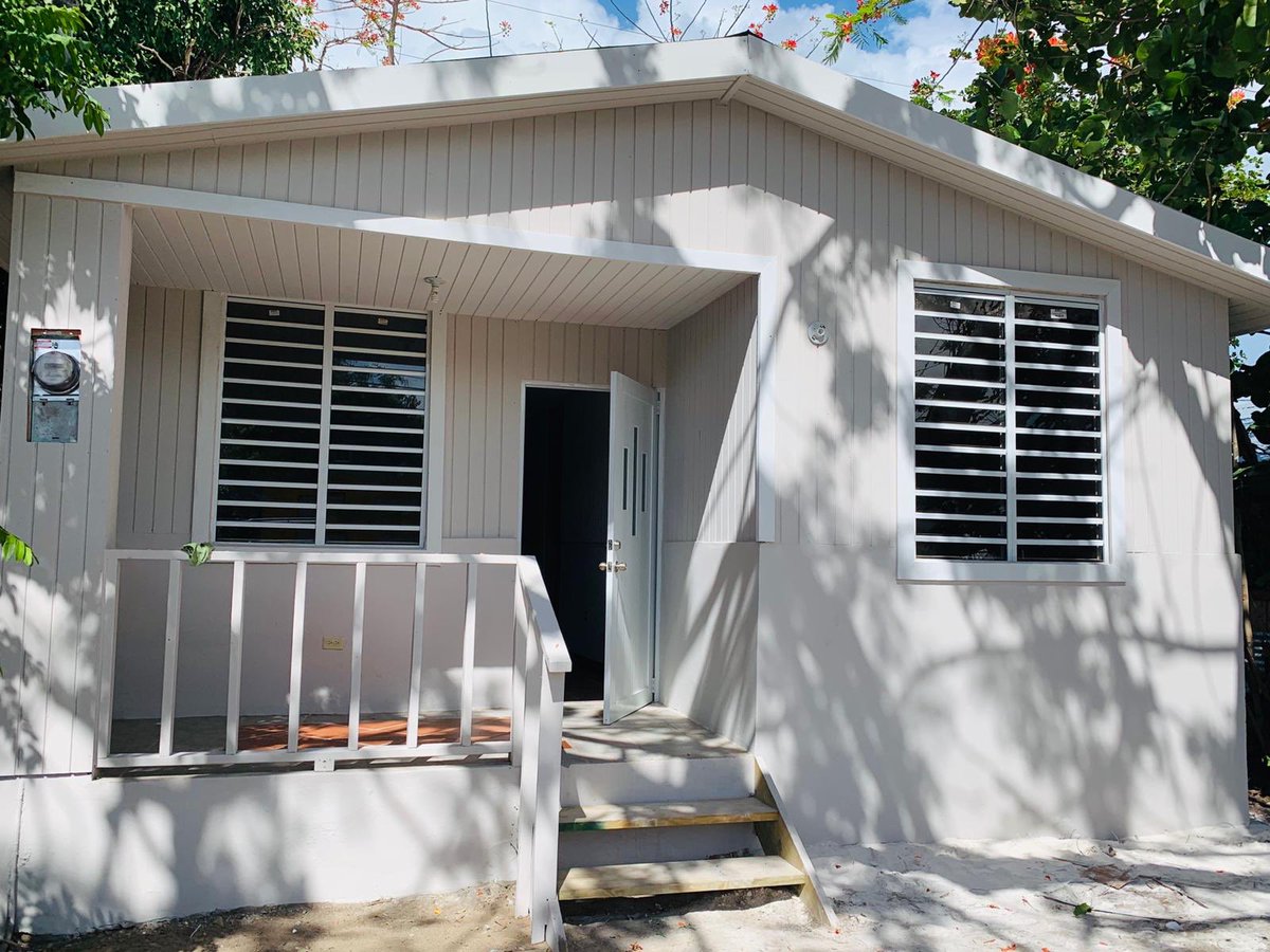 RM_Foundation's tweet photo. Cuatro familias de los sectores Colobo y Las Carreras recibieron hoy su nuevo hogar 🏠❤🇵🇷 ¡Seguimos #allin4PR! https://t.co/4cNtlk2jnZ