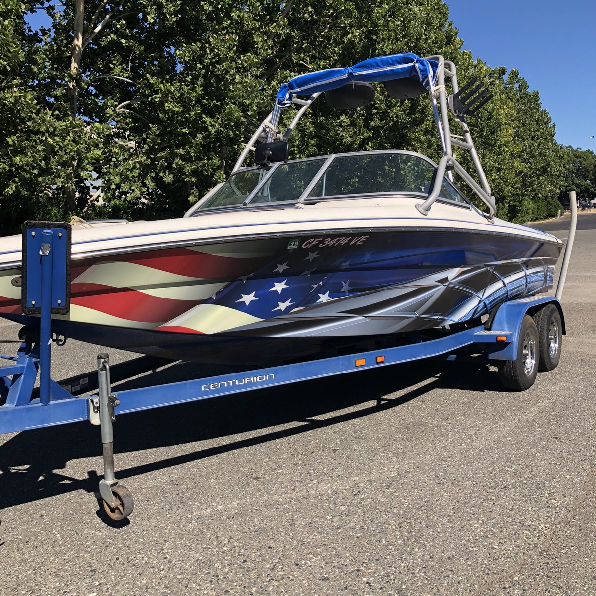 SharrahKevin's tweet photo. Another boat wrapped and ready to hit the water!

(KSD design/print/install) https://t.co/Q6cS5hJe6Y