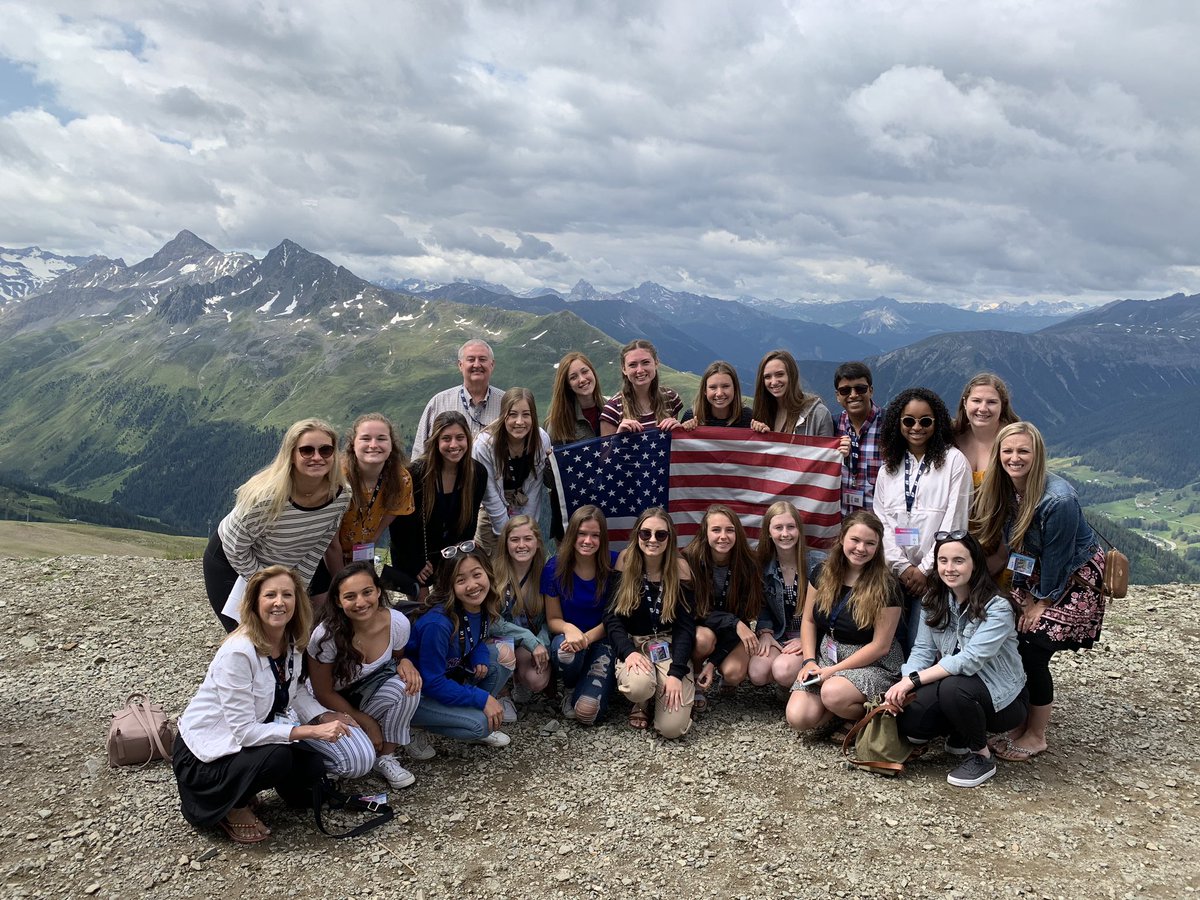 ruby_slippers5's tweet image. Swiss Alps USA style @EFtours #efsummits @RMMachesky @RAReducation