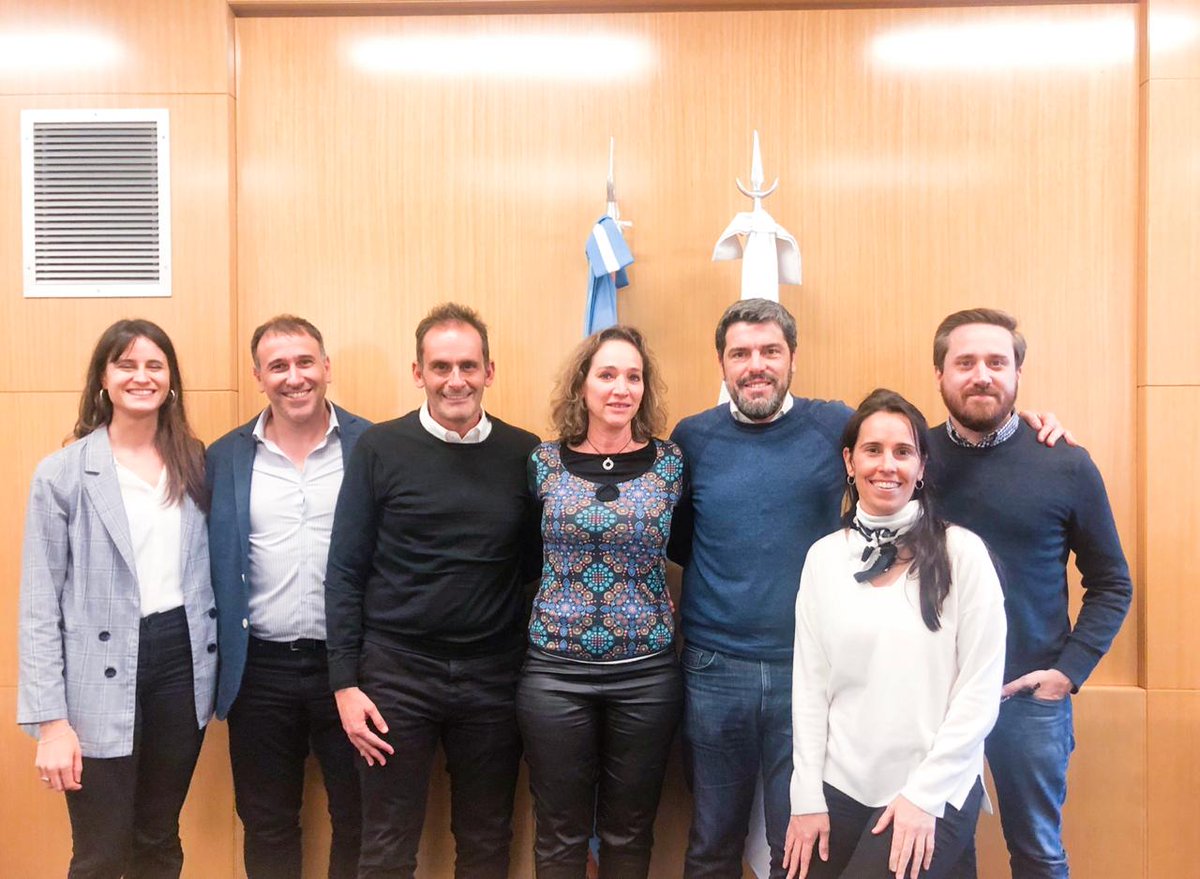 MatiasLopezBA's tweet photo. Junto con @maimonidesedu, la Asociación Argentina de Kinesiologos y Smart Fit, firmamos un acuerdo y desde ahora vamos a trabajar en conjunto en @baciudadactiva, promoviendo la la actividad física y los hábitos saludables. 👏 https://t.co/phOPNtDlPn