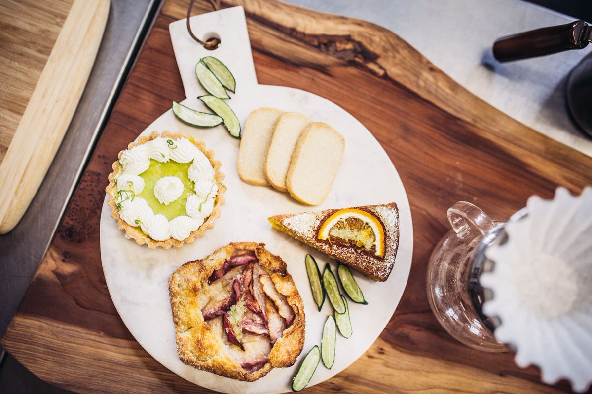 GLandOrganics's tweet photo. Caviar lime #brunch goals😍...just in time for the weekend 💃🕺🤗

#organic  #fingerlimes #foodie #limeparty #summertime #food  #cleanfood #pastry  #healthylifestyle #microcitrus #yum #foodphotography #vscofood #tastthisnext #californialiving #californiaproduce https://t.co/6H3CQG3SBy