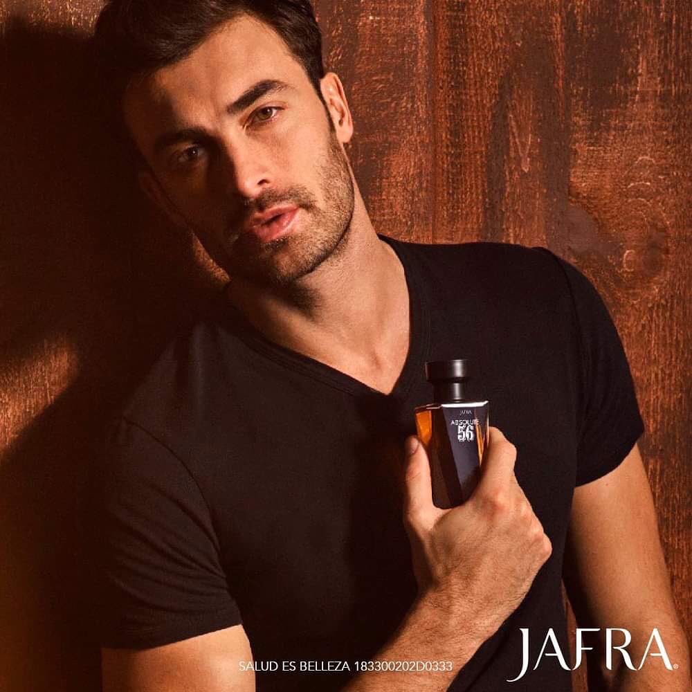 Jafra_playa's tweet photo. ¡Descubre la nueva Absolute 56! Es un homenaje al año en que se fundó JAFRA y la tradición de su éxito. #jafraplaya #absolute56 #fragancias #aromas #perfume https://t.co/k263OOlTAf