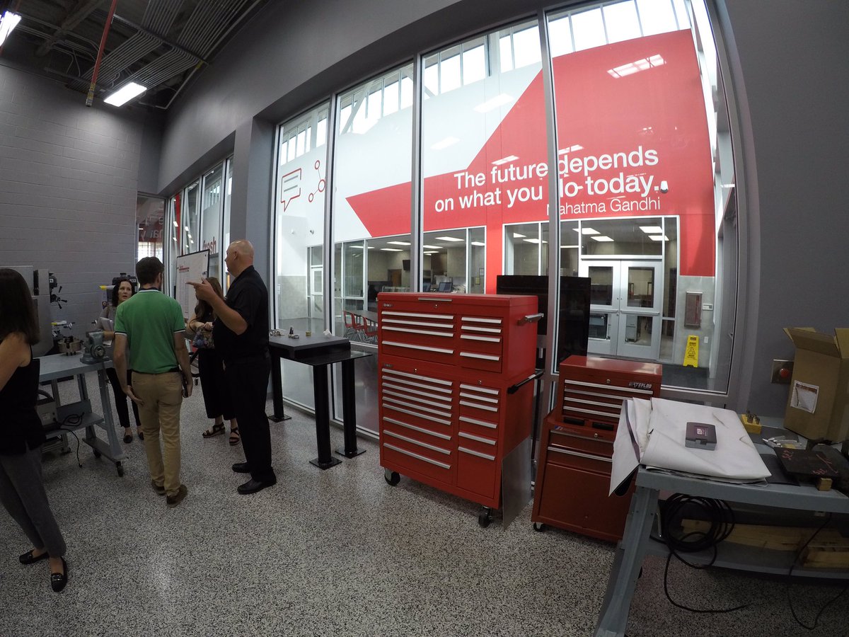 zybfm's tweet photo. Many have worked long hard hours on curriculum development for the @FSSchools career education center. Now, design &amp; construction are gearing up. We are visiting model schools w/some local industry experts. #FSPSToday #HealthScience #AdvancedManufacturing #InformationTechnology https://t.co/wKuXKQE3oD
