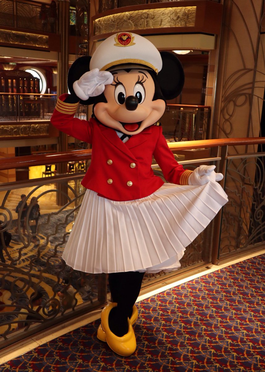 360DegreesofDis's tweet photo. Ahoy #CaptainMinnie! #CaptainMinnieMouse #MinnieMouse #DCL #DisneyCruise #DisneyCruiseLine #DisneyDream #Dream17 #ミニーマウス https://t.co/ZE1gCJKnOz