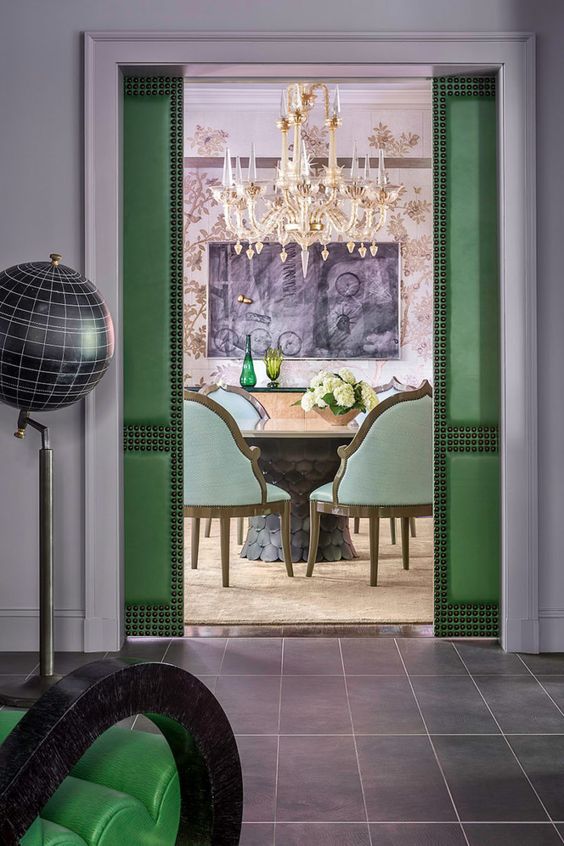 muralpapers's tweet image. Say hello to the work of @BarryDarrDixon - You won't believe the diversity of this designer's talent! pinterest.com/susanharterllc…