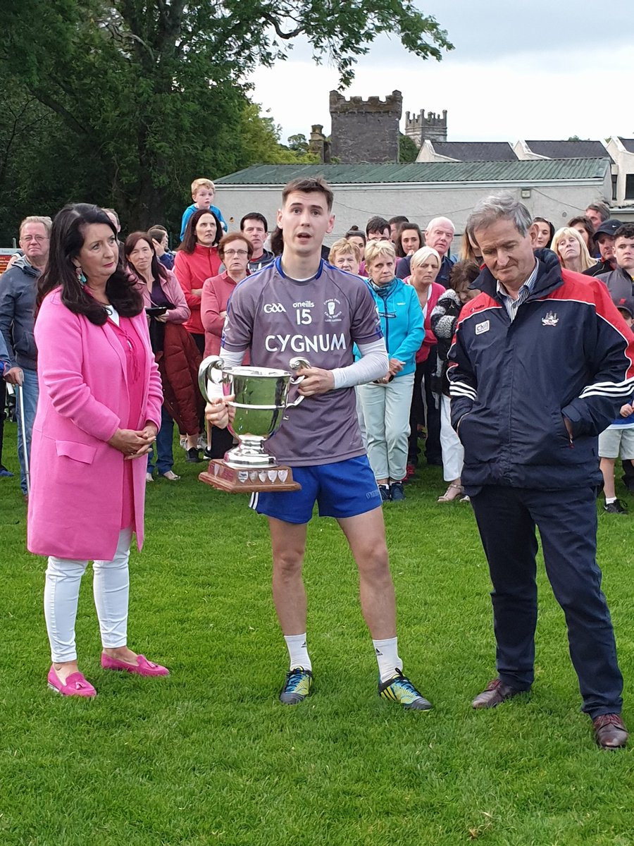 GAACillnaMartra's tweet photo. Comhghairdeachas leis an bhfoireann agus leis an lucht bainistíochta go léir! 
Ár mbuíochas le @MacroomGAA as an gcomórtas a reachtáil.
Gach rath ar @KnocknagreeGAA amach anso i mbliana. #CillnaMartraAbú https://t.co/wtWVqUAPlT