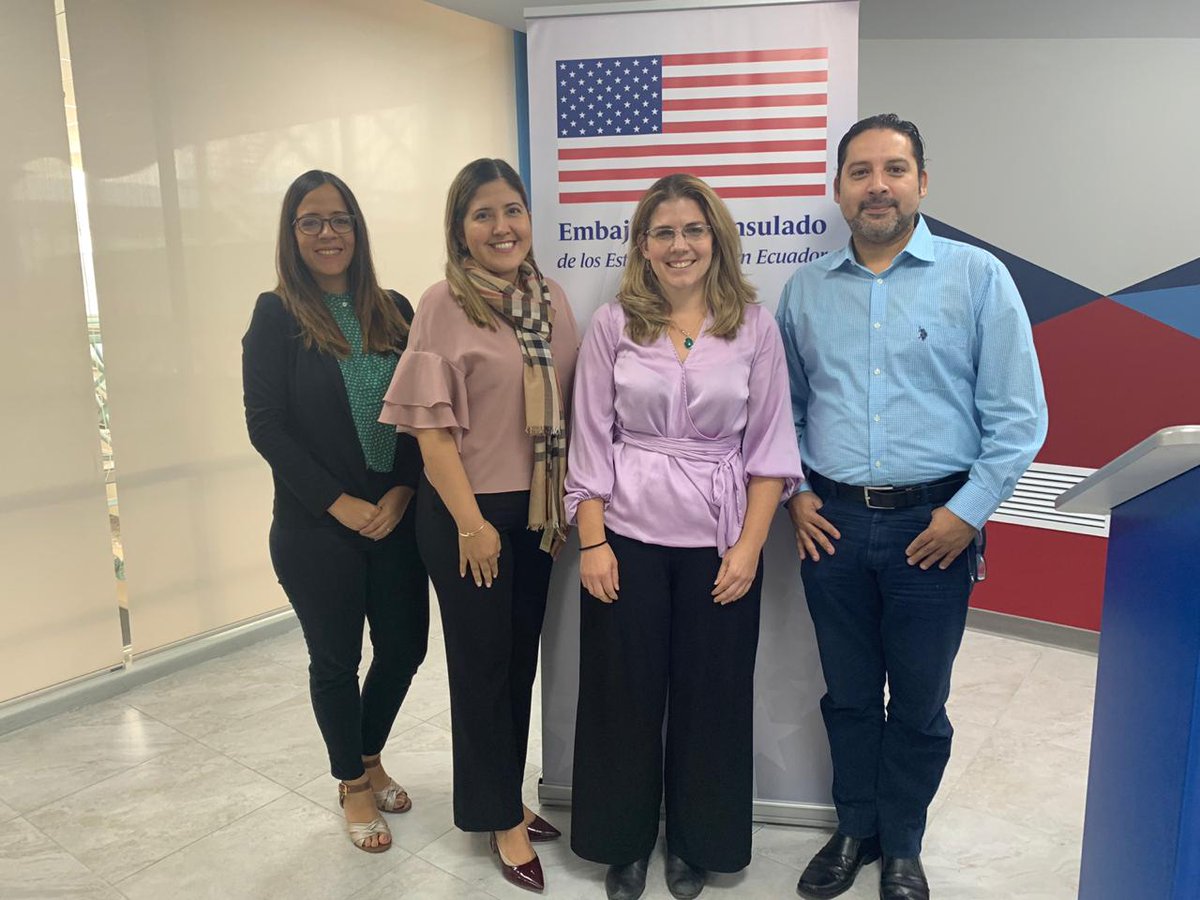 espol's tweet photo. 1/2 Profesores de Espol participaron del curso UVE-COIL durante 3 días en el CEN de Quito; esta es una colaboración multilateral en educación superior para fortalecer y ampliar la adopción del aprendizaje internacional colaborativo en línea (COIL) .... https://t.co/vPTl7YA5gz