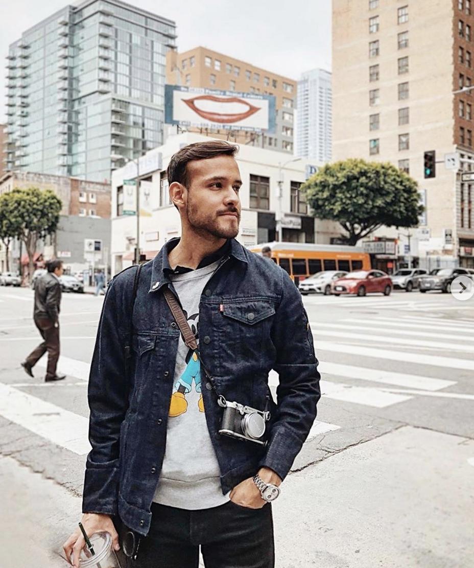 FIDM's tweet image. FIDM STUDENTS &amp;amp; ALUMNI: Networking is key in the creative world!  Join us at #FIDMLA on July 31st from 10:00-11:30AM to network at Career Connections! Come prepared with your resume and business cards! You never know what could happen.