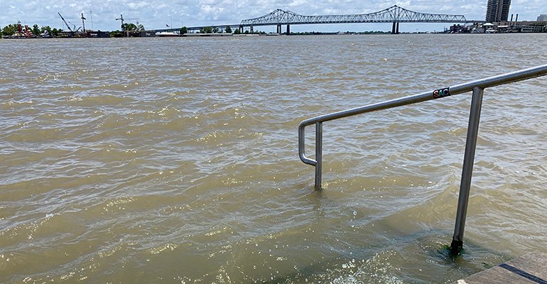 New Orleans restaurants brace for Barry ow.ly/F52d50uZHLw <a href="/livetodineout/">Lisa Jennings</a> #barryeats