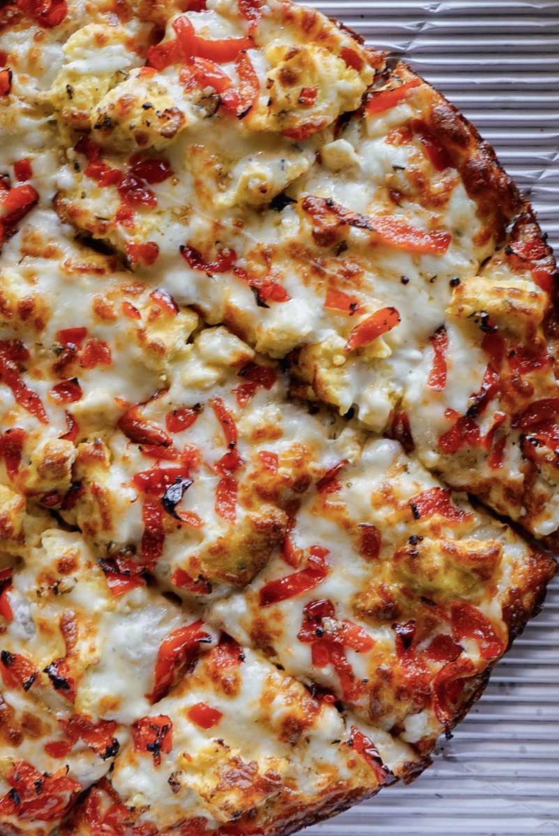 OhioPieCo's tweet photo. Good morning. There's a good chance you don't have to work today, and a better chance that this can end up in your belly if you get here before noon. #brunchpie #ohiostylepizza https://t.co/UmViaThCuM