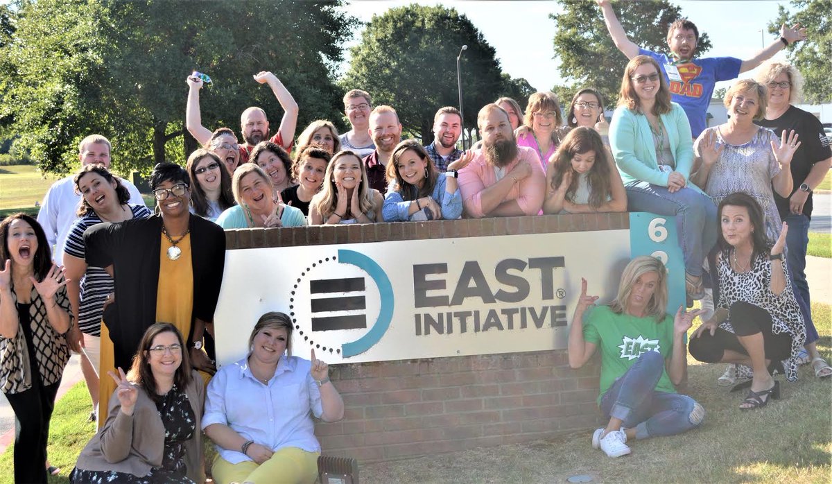 alicia_humbard's tweet photo. Phase Session 2 is in the books! Had a great week with a our new @EASTinitiative facilitators. They will move๐โฐs! #eastphase #Inspirechange https://t.co/0iyyb2ebjV