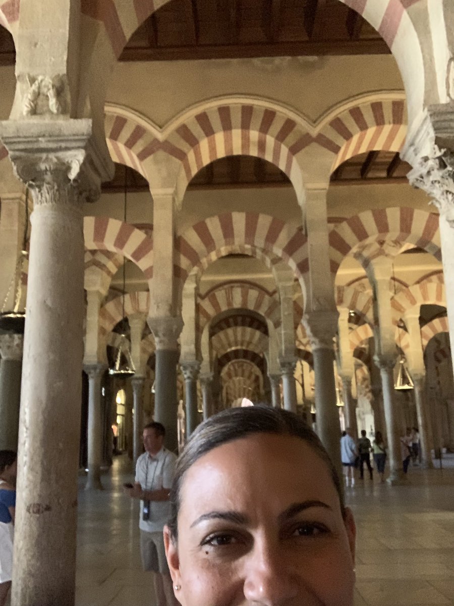 MayteDilla's tweet photo. Visiting the mosque- cathedral in Cordoba, Spain was such a beautiful and unique experience! #TWEhowl #TWEsummerfun #doingsomethingnew https://t.co/N3SyPWOOb8