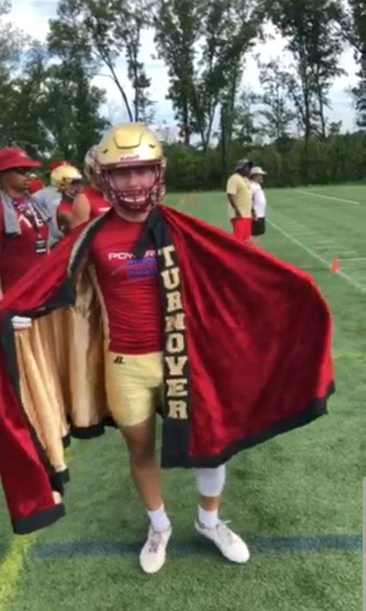 JohnsCreekHSFB's tweet image. Turnover Cape out in full force today at @Blazing7on7 tournament! #JustConquer @jcgladiators #TheBallIsTheProgram