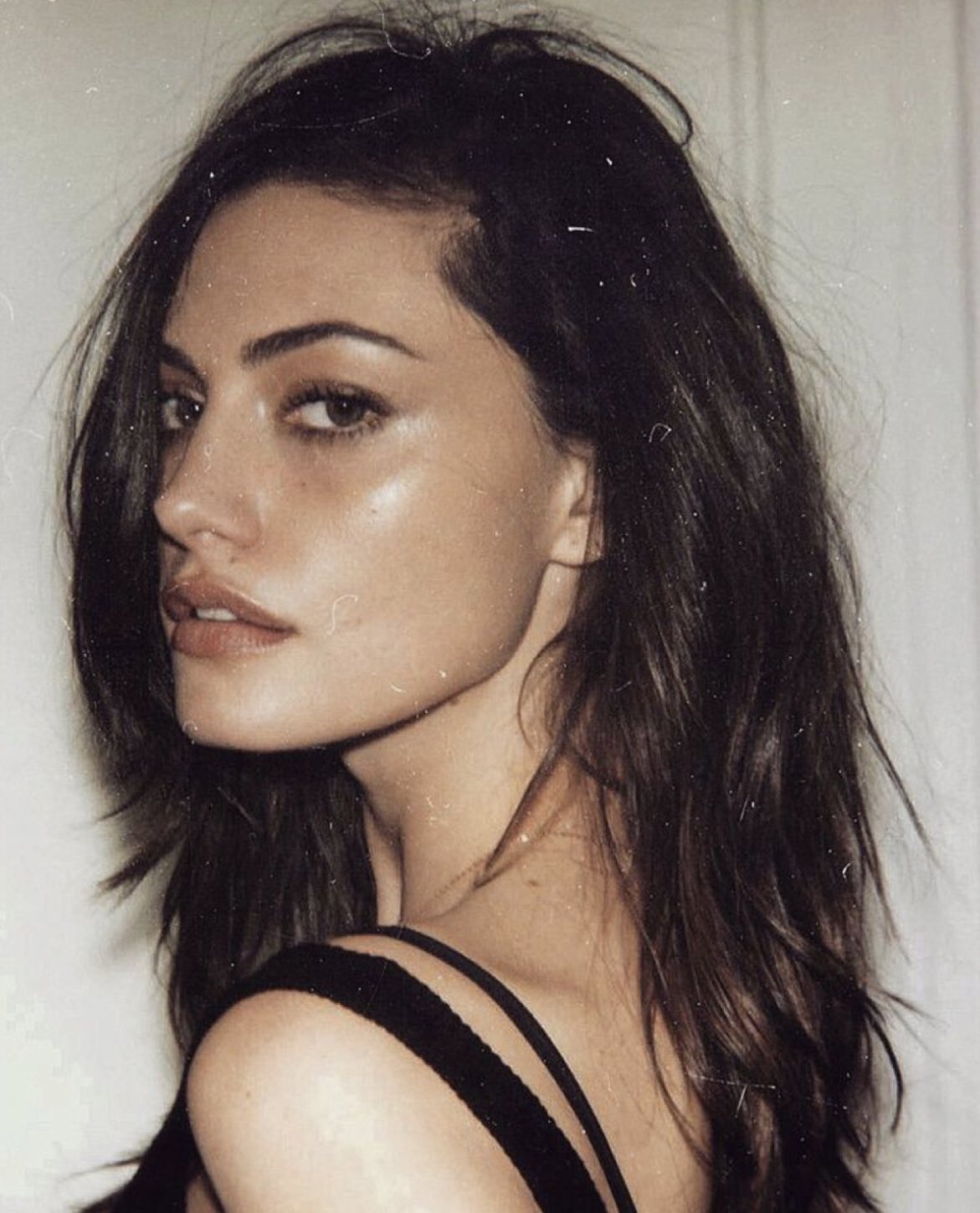 Happy Birthday to the beauty, Phoebe Tonkin 