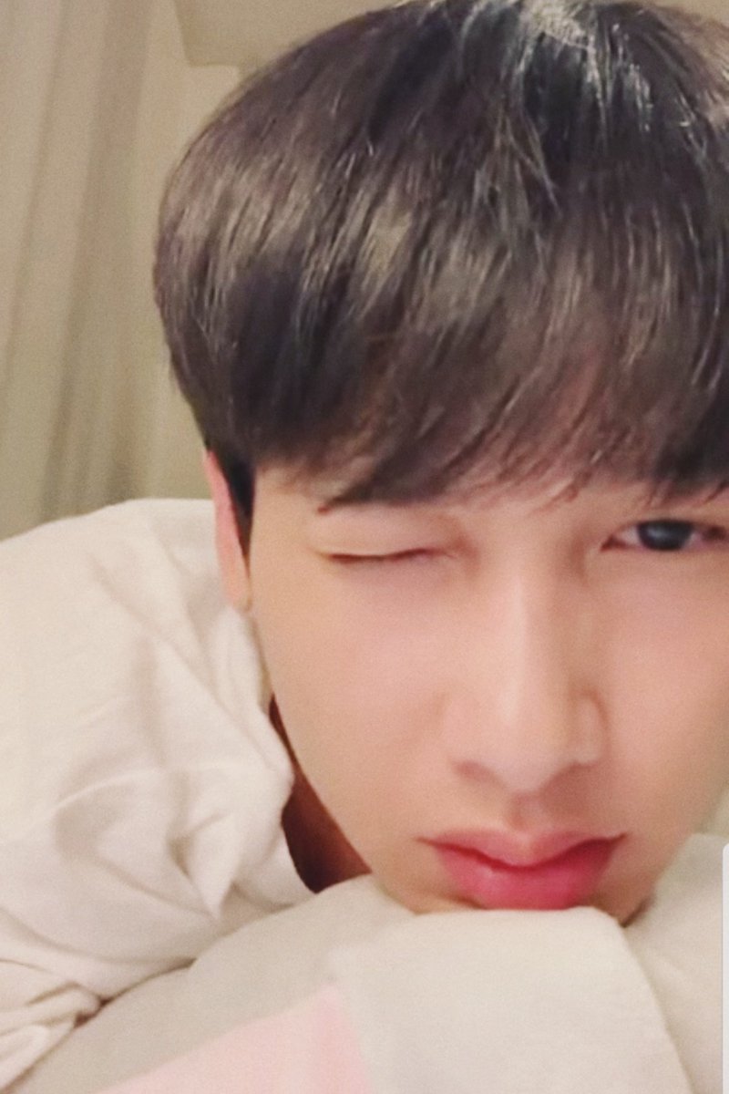 Causeyouoffgun's tweet image. Playlist - ATp // 12.07.19 (Live)

- เพิ่งจะรู้
- ง่ายง่าย
- รักไม่ได้หรือไม่ได้รัก
- ล่ำบึก
- ฉันเป็นของเธอไปแล้ว
- Unloveable
- คนข้างล่าง
- หยุด - BOYd KOSIYABONG Feat. MEAN
- น้ำซึมบ่อทราย
- คนที่ถูกลืม

ยังคงอยู่ในห้องน้องกัน 💚 
#ออฟกัน
#กันอรรถพันธ์น่ารักกว่าที่คิด