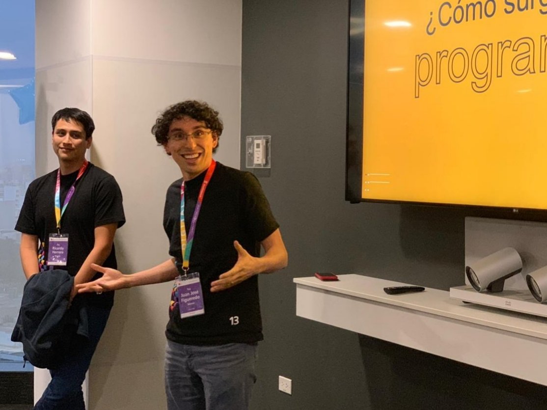 ScotiabankPE's tweet photo. "Durante estas sesiones vamos a poder experimentar y conocer lo fascinante de este mundo por la tecnología. Así van a crear de la mejor manera y podrán materializar sus sueños". @shrein, Engineering Lead de Scotiabank. #TechAndCode https://t.co/gm9ZWN2SP0