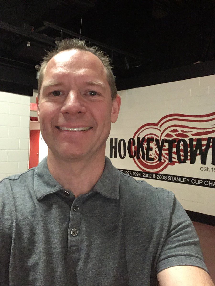 ourgoo's tweet photo. Sad to see #atthejoe being torn down. Many great memories that I had here will not be forgotten. Fortunately I have two seats from the palace. Nothing but hockey. #lgrw. https://t.co/T0ufcTZCfm