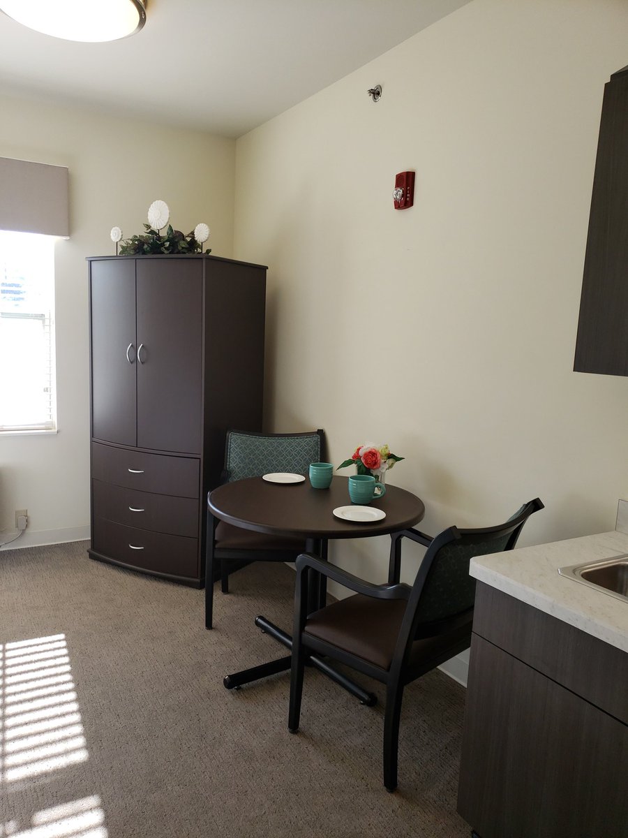 NoviLakesHC's tweet photo. Excited to announce we have a beautiful private suite open in our Assisted Living. This is a rare opportunity, as we are usually full! Come take a tour! #wherefamilycomestolive #trilogy @TrilogyLiving @tfreardon1 https://t.co/4NK98T5QgO