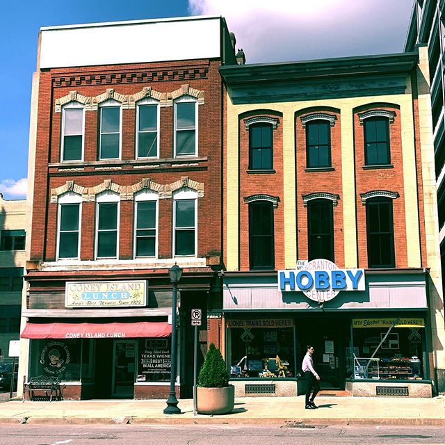 GadgetProfessor's tweet photo. Scranton PA https://t.co/3Q7MpbjQ6v https://t.co/UDaF6F7qoo