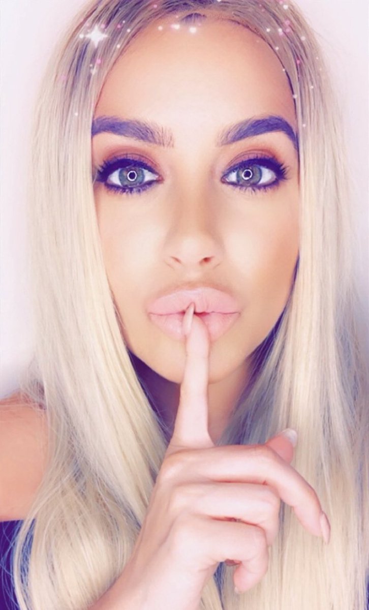 badexamplespod's tweet photo. It’s the weekend. Send any and all sugar daddies to —-> @jesshottie #sugarbabyintraining https://t.co/f9D24m9AST