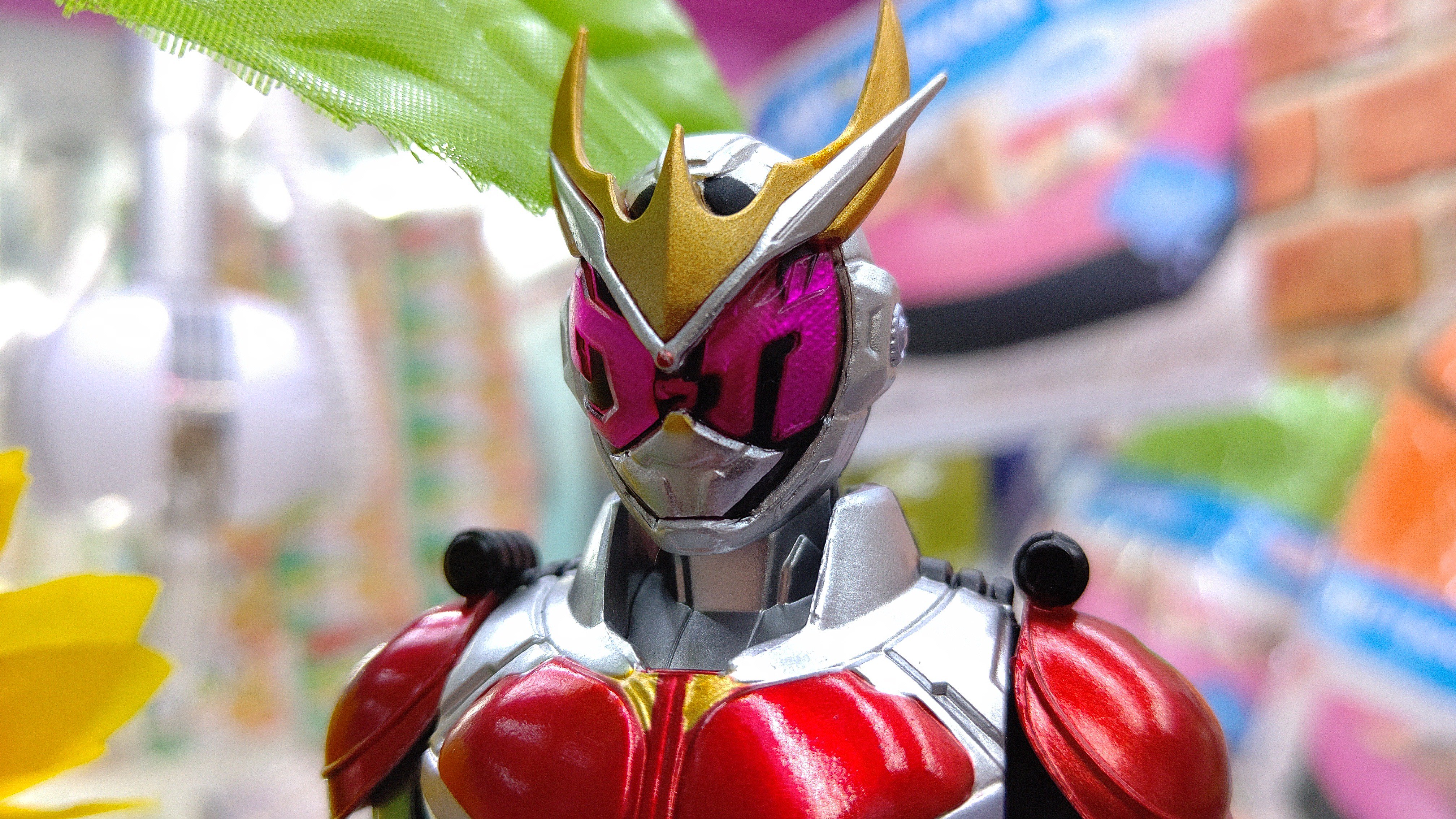 アミューズメント マンガ倉庫鹿児島店 祝え 全ライダーの力を受け継ぎ 時空を超え過去と未来をしろしめす時の王者 その名も仮面ライダージオウ クウガアーマー 誕生の瞬間である そんなセリフないけど 1階アミューズメントコーナーに投入中ッ