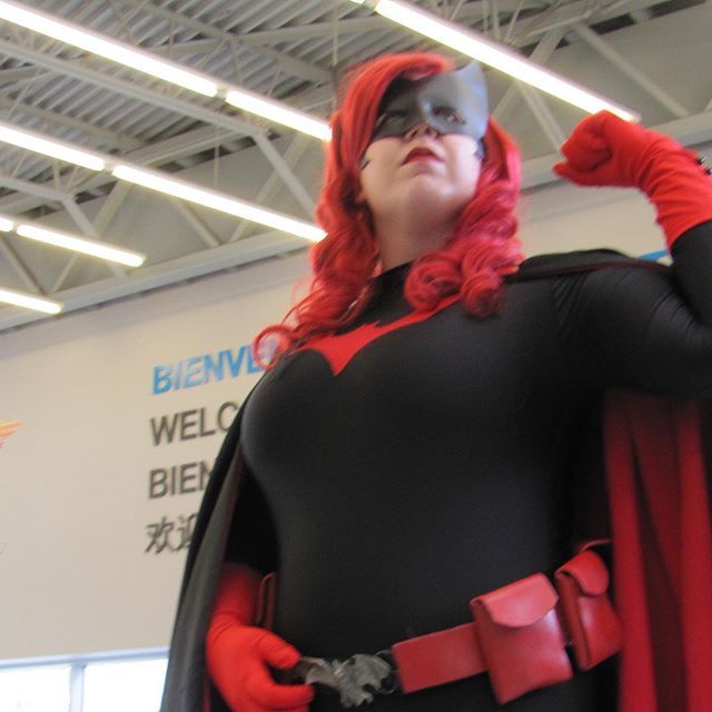 <a href="/mtlcomiccon/">Comiccon de Montréal</a> <a href="/lahordegeek/">La Horde Geek</a> #cosplay #dccomic #batwoman