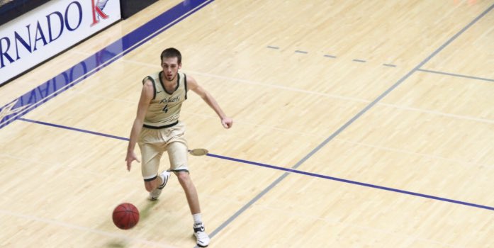 leesmcraembb's tweet photo. #DunkMountainBrotherhood #BEgreat #LMalumni @hughanderson4 β17 grad, @ConfCarolinas POY, NCCSIA all-state 1st team, NABC all region team, D2CCAA region team, NABC D2 all American, Currently Teaching & Coaching at Powdersville High School S.C. https://t.co/JX4LNDtPTZ