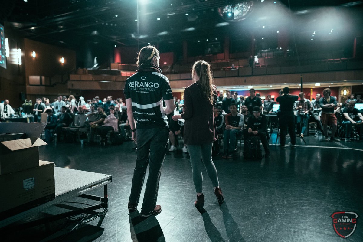 ZerangoRage's tweet photo. my POV as I float from my body from excitement from #Pinnacle2019 
credit to @m3lissa <3 https://t.co/Me823FWfib