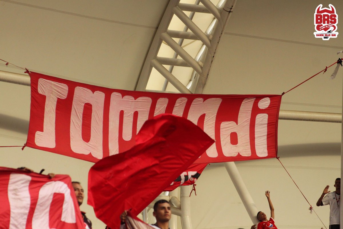 JamundiOficial's tweet photo. VAMOS TODOS EL DOMINGO AL PASCUAL
AMERICA-alianza petrolera 

Vamos todos a la cancha de corazón empieza un semestre más y como siempre fecha tras fecha vamos a estar América es para toda la vida. Hora 2:30pm en el parque principal, entraremos a la tribuna Oriental sur suspendida https://t.co/OdzaiZX0E3