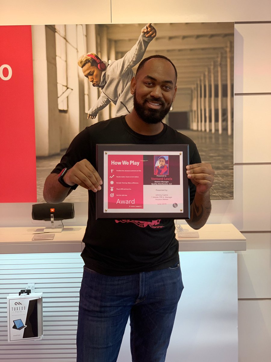 It feels so great to be recognized by the TPR HOUSTON TEAM!!! @BeyMagenta 
@QDIwireless @johnnyjcastro @domjrcoleman #Howweplay