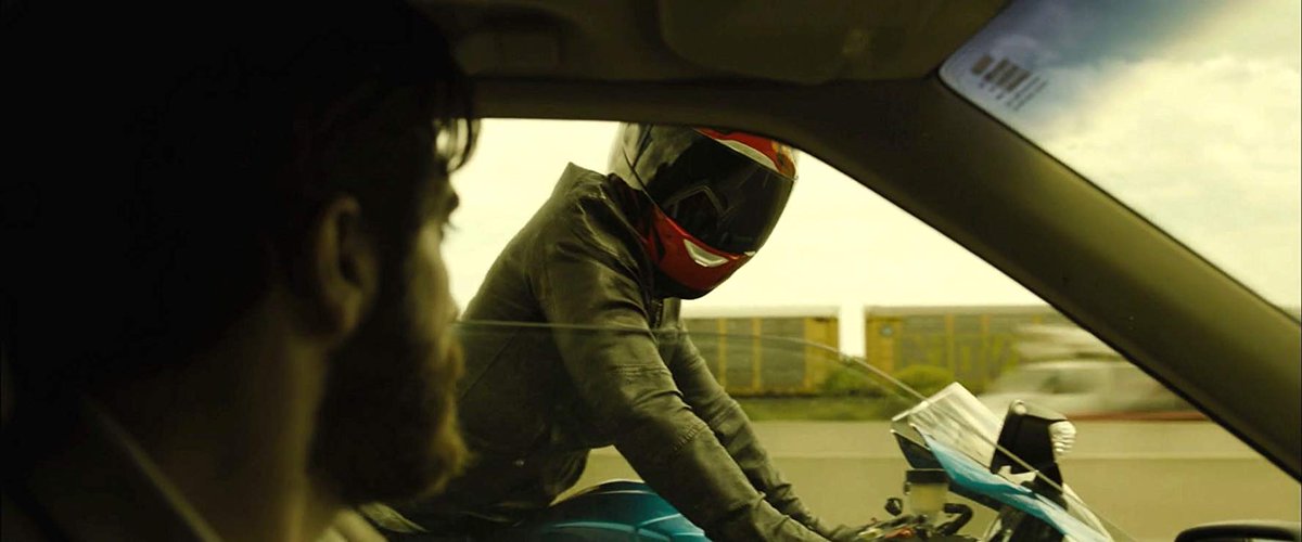 Джейк джилленхол кадры. Джейк джилленхол враг. Враг фильм 2013 джилленхол. Джейк джилленхол враг. Враг 2013 джейк джилленхол.