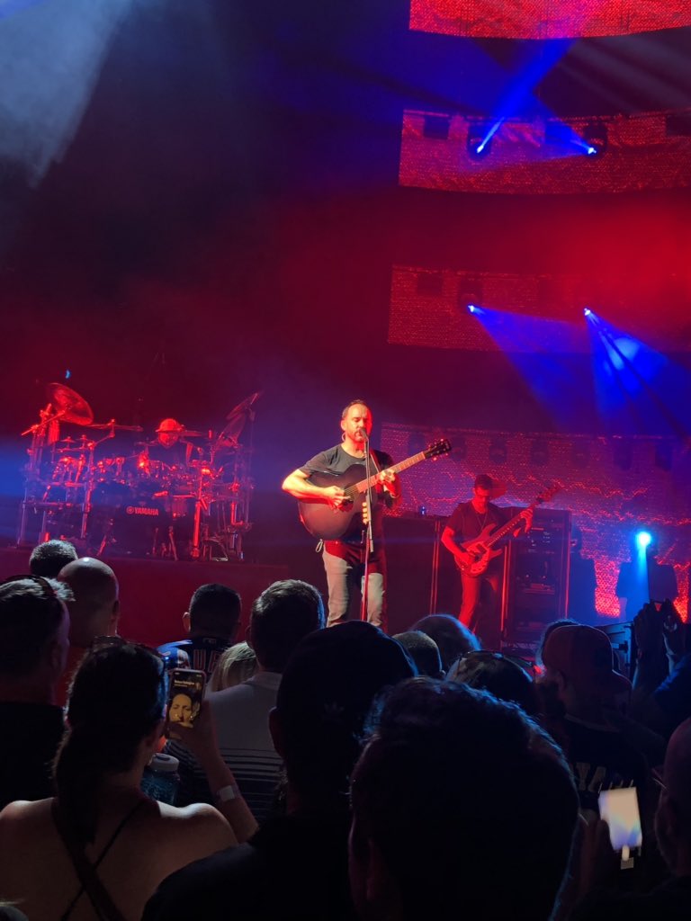 livenationtoga's tweet photo. Summers here. Were dancing in the daisies. #dmbspac rolls on https://t.co/8rAsZVlMtn