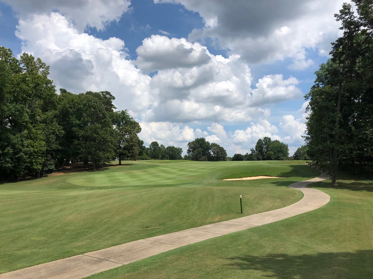 CcAgronomy's tweet photo. Members, thank you.  Staff worked hard. This is your golf experience. https://t.co/nzBW9RNKLw
