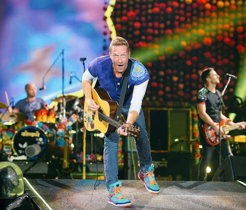 ColdplayerF's tweet image. Chris is very crazy😂❤️