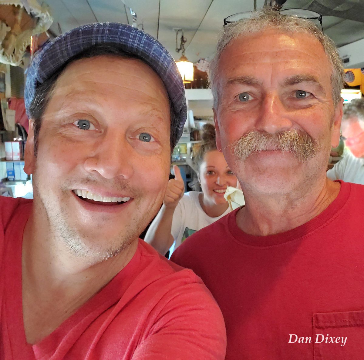 MarbleheadImage's tweet image. Thank you, Rob! @RobSchneider #HubieHalloween