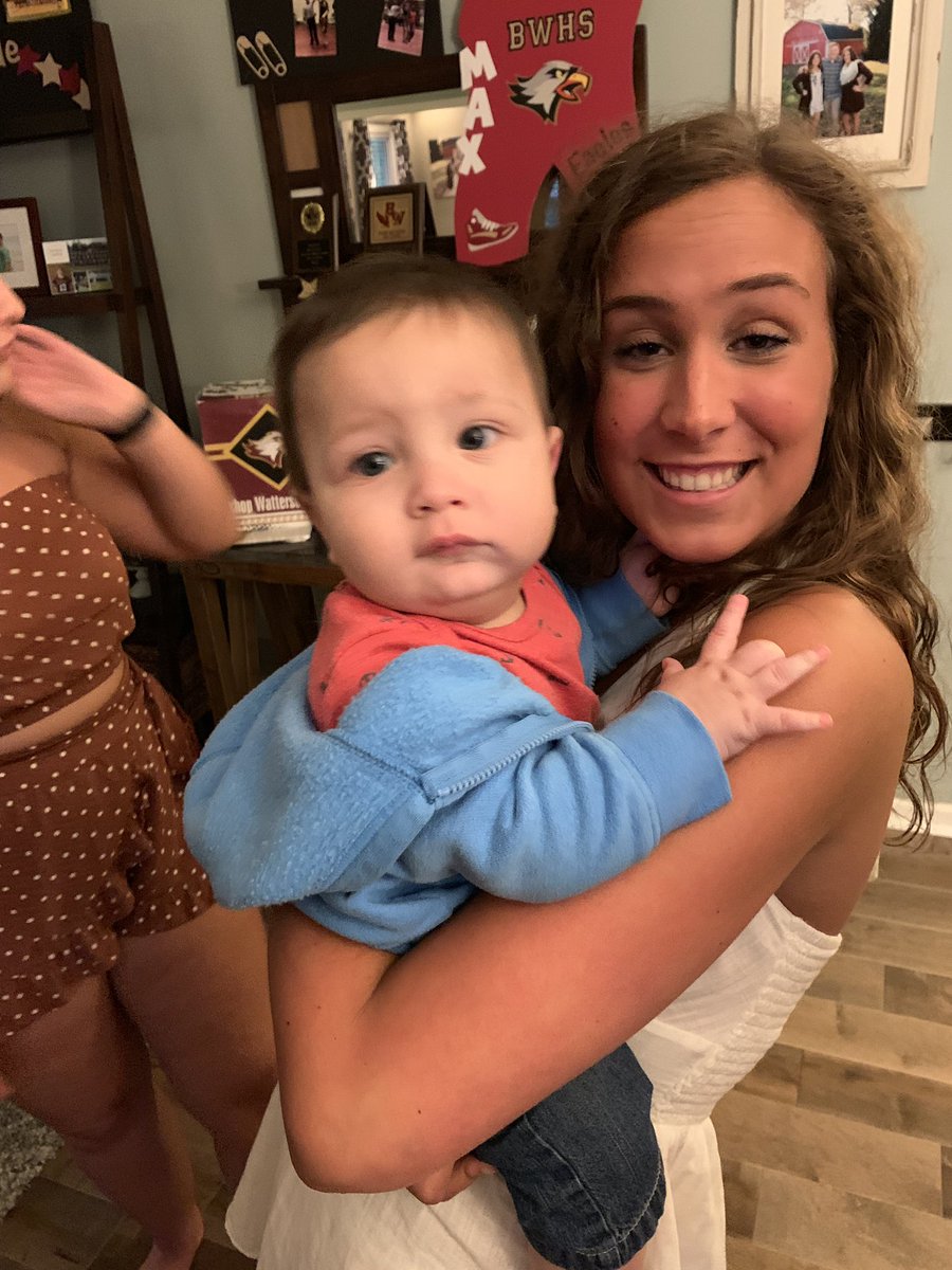 megwilson003's tweet photo. happy birthday @bridget_korn not sure how i would’ve gotten thru lifeguard training without u🥵🥵can’t wait to drive ourselves home from lax next year🚗🤩 https://t.co/aYFm4vvwvG