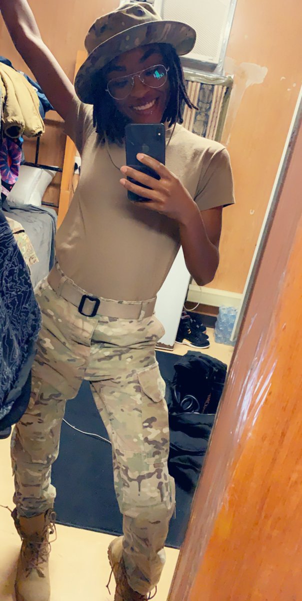 SlimothyThick's tweet photo. Did something different wiff my hurrr. #Deployment2019 https://t.co/trmy1gzXrI