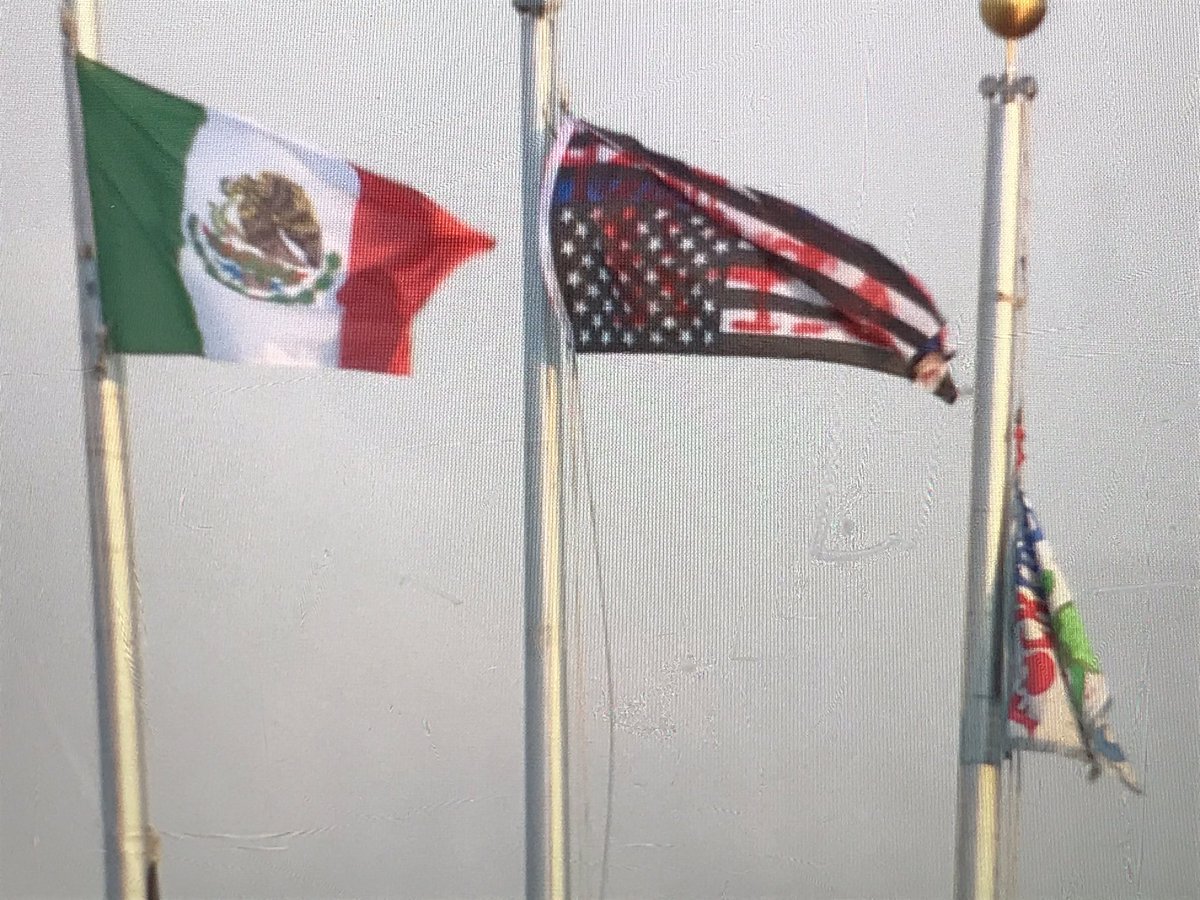 Colorado ICE protestors vandalize American flag, raise Mexican flag at detention center in Aurora