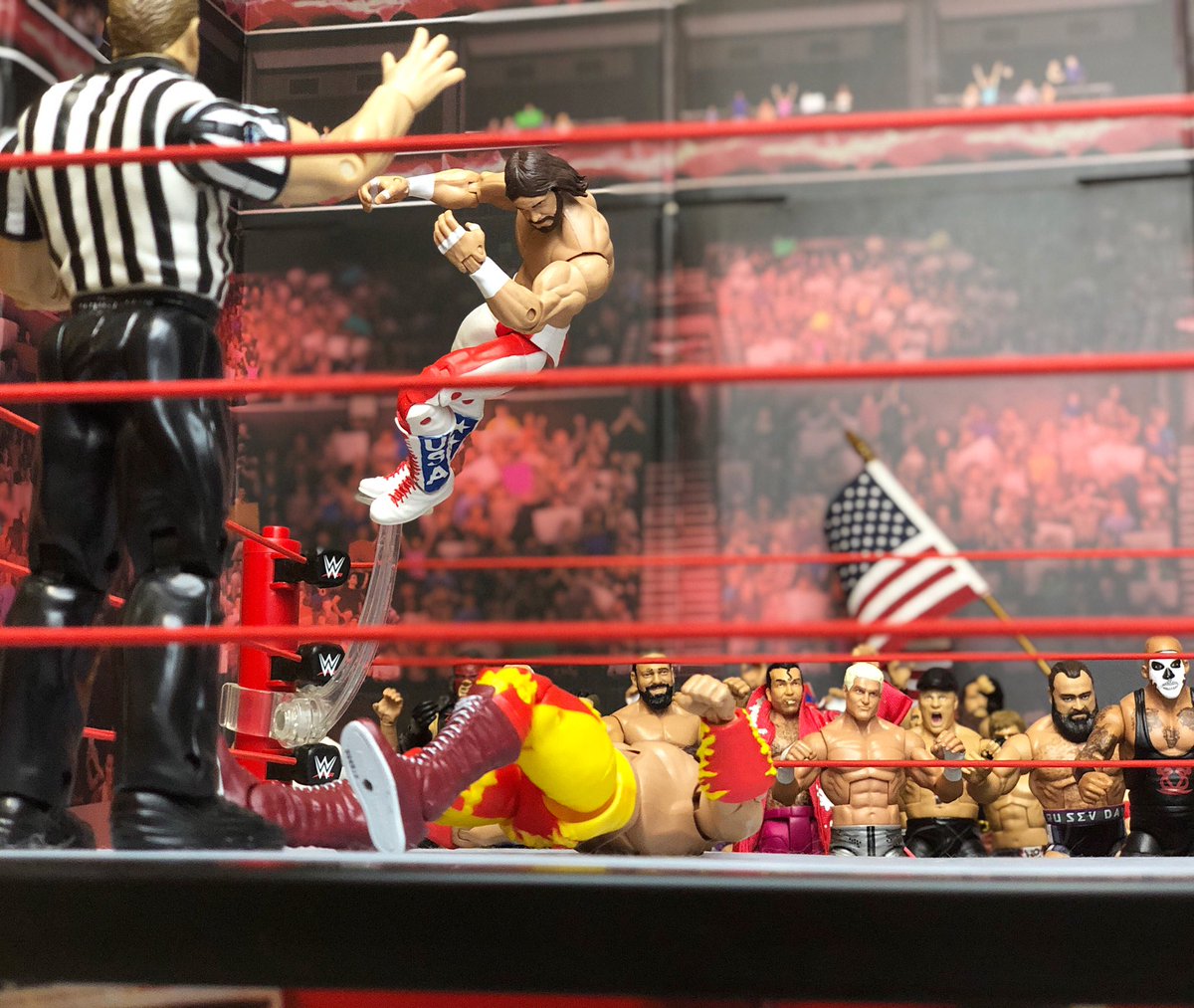 ryderreviews14's tweet photo. Ohhh Yeah!!! #wwe #wwf #machoman #flyingelbowdrop #RingsideCollectibles #Mattel https://t.co/BRNypnCDwG