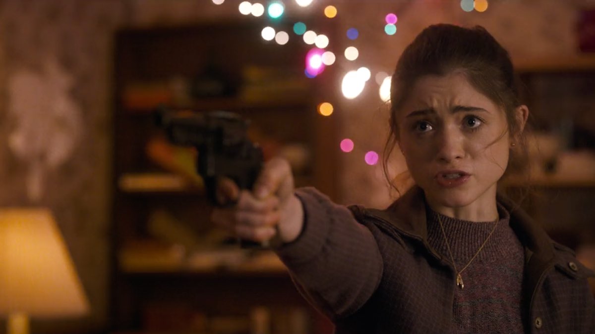 Билли из очень странные дела. Джойс байерс очень странные дела. Райдер осд. Джонатан осд 4 сезон. Смерть вилла из осд.