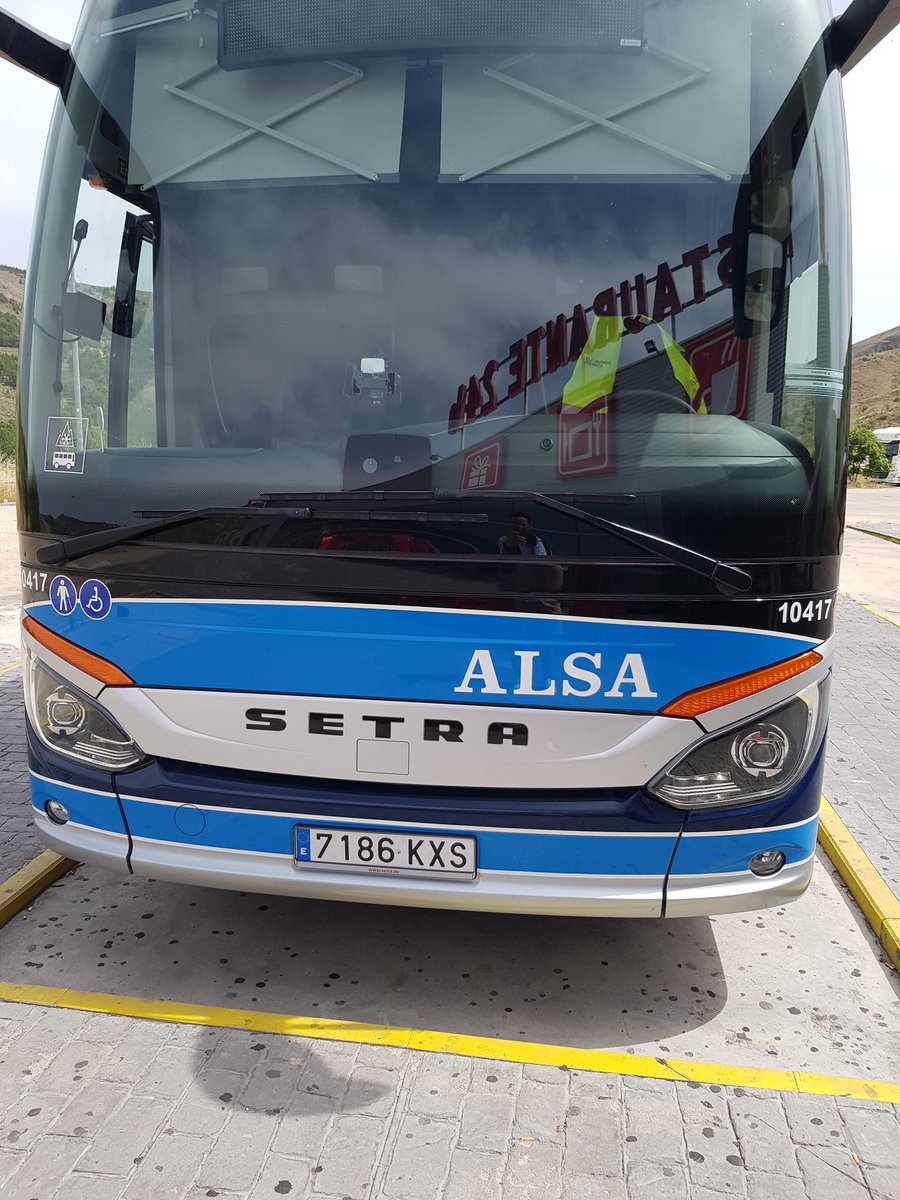 grroustan's tweet image. Lo vuestro es una vergüenza @ALSA_Autobuses ayer viajamos 4 horas sin aire acondicionado a 39°!!!absolutamente ridículo y demandable... un atentado a nuestra salud, gente  por el suelo y escaleras, todos mareados! pido la devolución íntegra de mi billete! @consumidores @facua