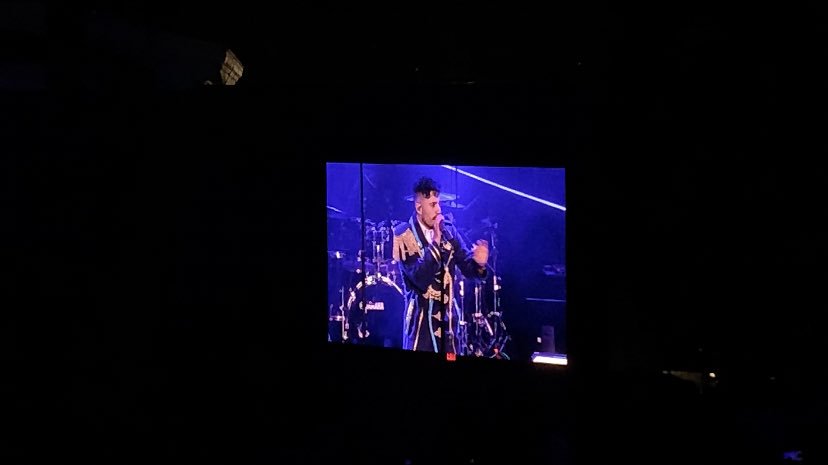 jesspolath's tweet photo. Chills the ENTIRE time @jonbellion was playing and the venue was outside. Best concert ever 🔥 #gsptour https://t.co/TMSydPAXg6