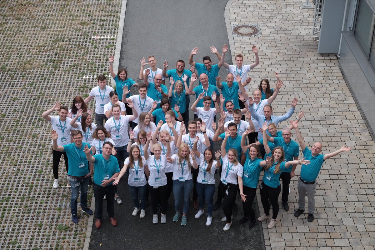 juliarose241's tweet photo. Wir freuen uns auf euren Besuch auf dem Berufsinfotag in #nürnberg! #talentsofsiemens   #siemens https://t.co/TByY1qOWA9