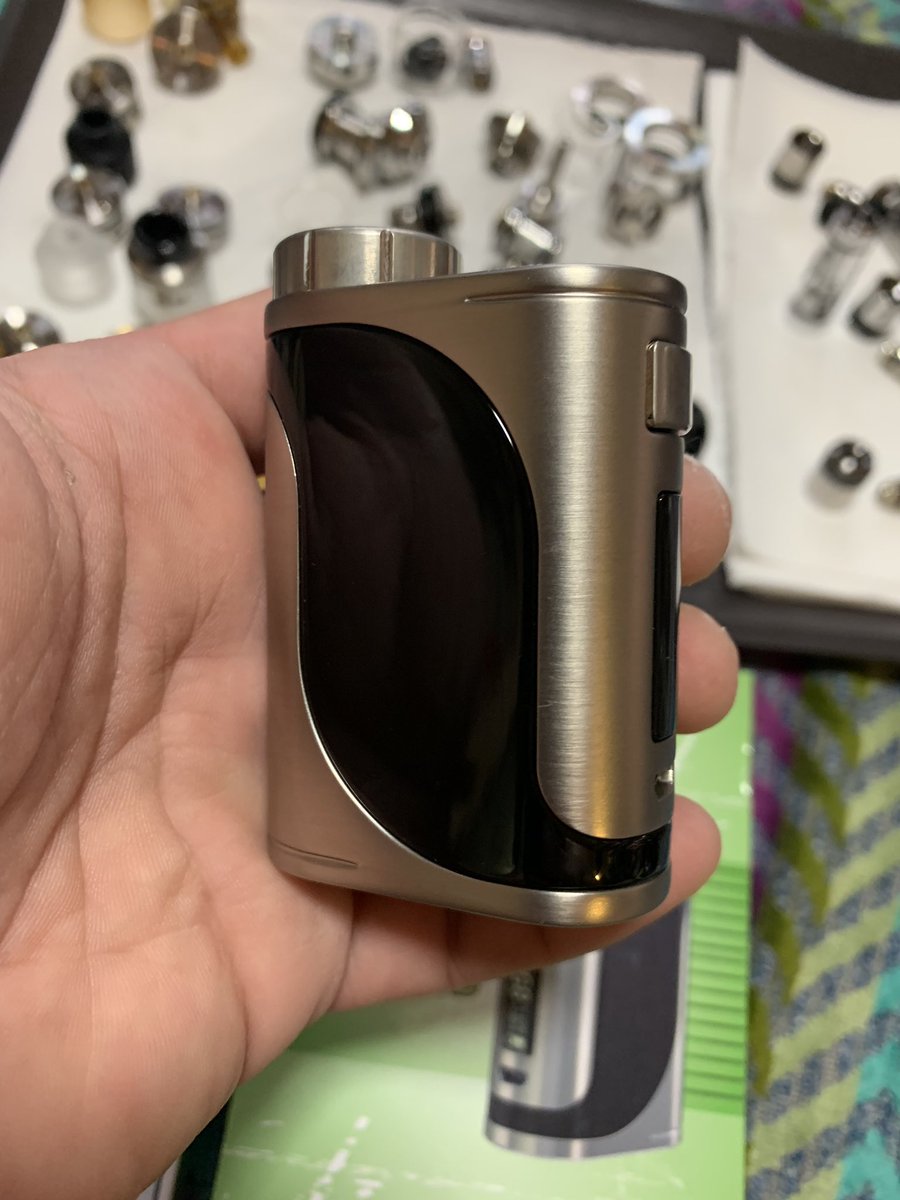 genki_toyfac's tweet image. そして…
何ヶ月前に買ったんだろうっていう
新しいEleaf『istick pico 25』を
ようやく開封💕
前の全く同じpicoは嫁の元へ
行ったので💦笑

このpicoが全ての始まりだった…

#vape #eleaf #pico25