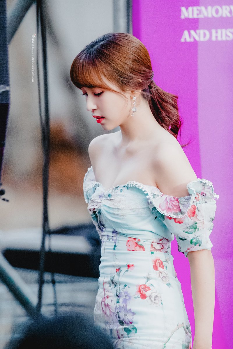 RoseOfSharon324's tweet photo. 190123
#미나 #MINA

princess https://t.co/mJIxybM8HR