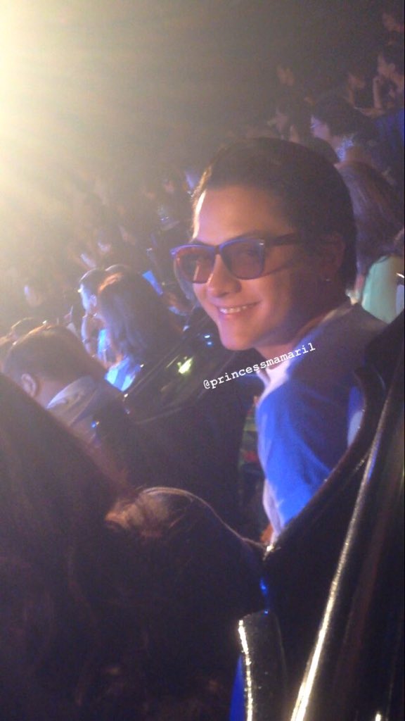 yourstrulysess's tweet photo. Kung ako siguro ay kathniel fan malamang ko naghurimintado nako nung nangyari 'to. (this is video po but ang gaaand/gwapo kasi nila dittooo!!!ππ) huhuhu its an honor to noticed by these two! love u kath&dj.
#ianincolor
#danielpadilla
#kathrynbernardo https://t.co/3XL8TwioWa