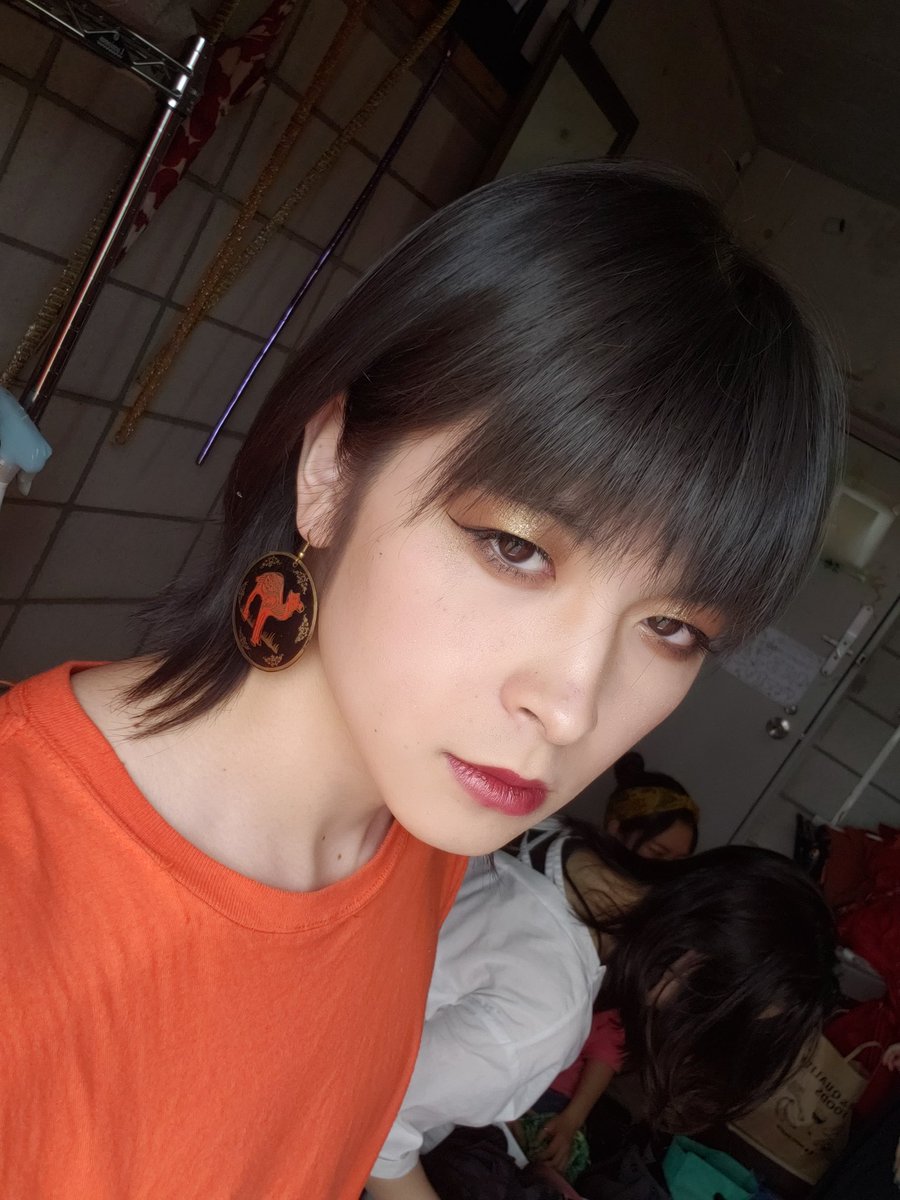 zokubu_tsu's tweet photo. ベリーダンス林
ばちばちに強女(つよおんな)メイクして貰いました
来てくれた皆ありがとな、ツーショとか隠し撮りも含めて全部インターネットの海に流して良いよ
IDかなんか載せてくれたら最高

---強女メイク @Yamakyoh https://t.co/H4Ar2JJ6m4